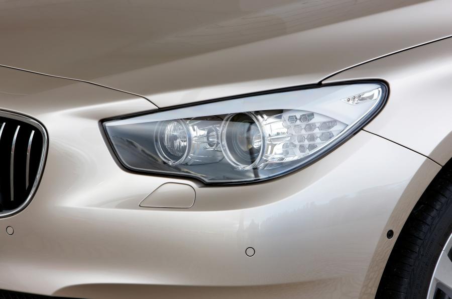  BMW 5-Series GT 2010 года  (фото 45 из 133)
